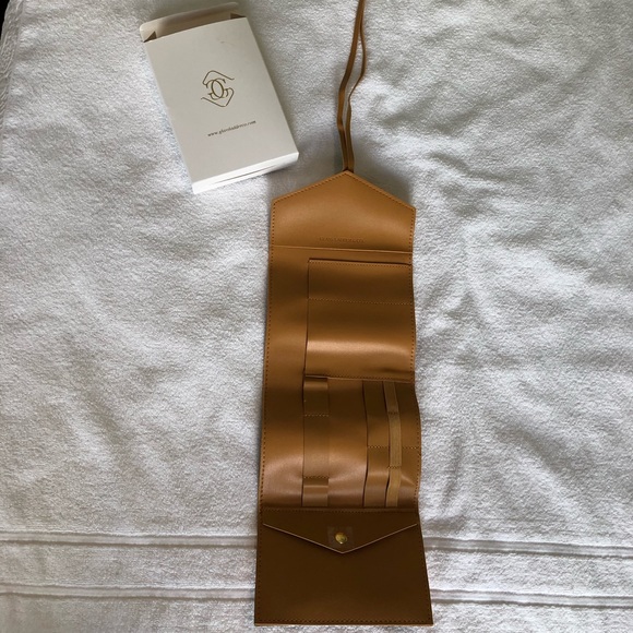 New in box vegan leather travel tech organizer - Picture 5 of 9